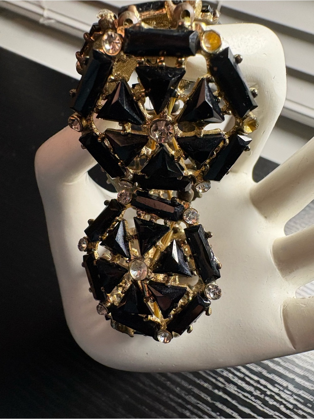 Vintage Hollywood Regency Black Rhinestone Gold Starburst Stretch Panel Bracelet
